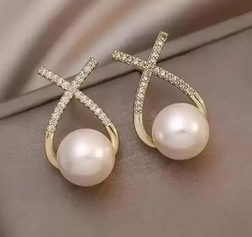 CrossLuxe Pearl Earrings