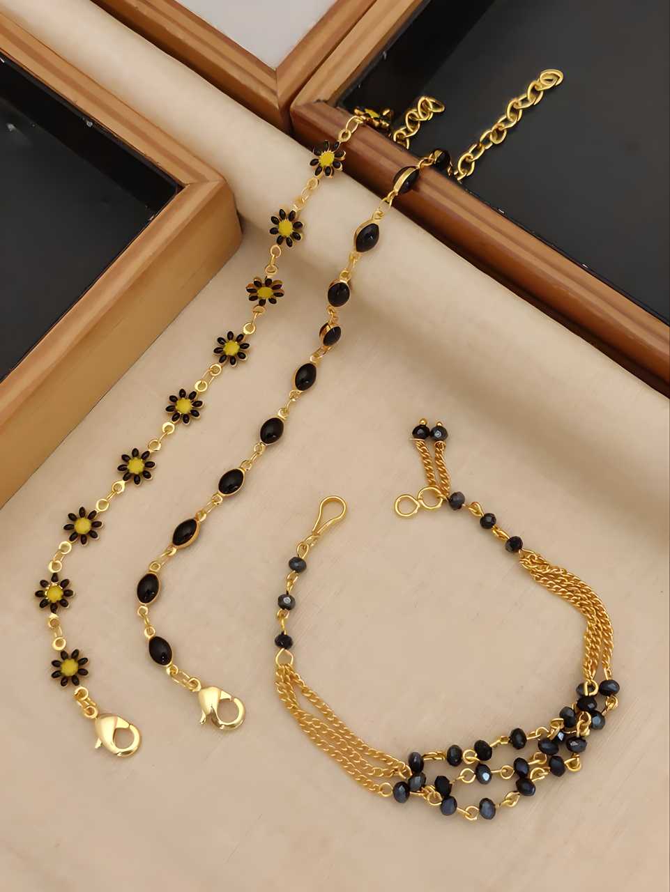 Midnight Daisy Gold Plated Bracelet