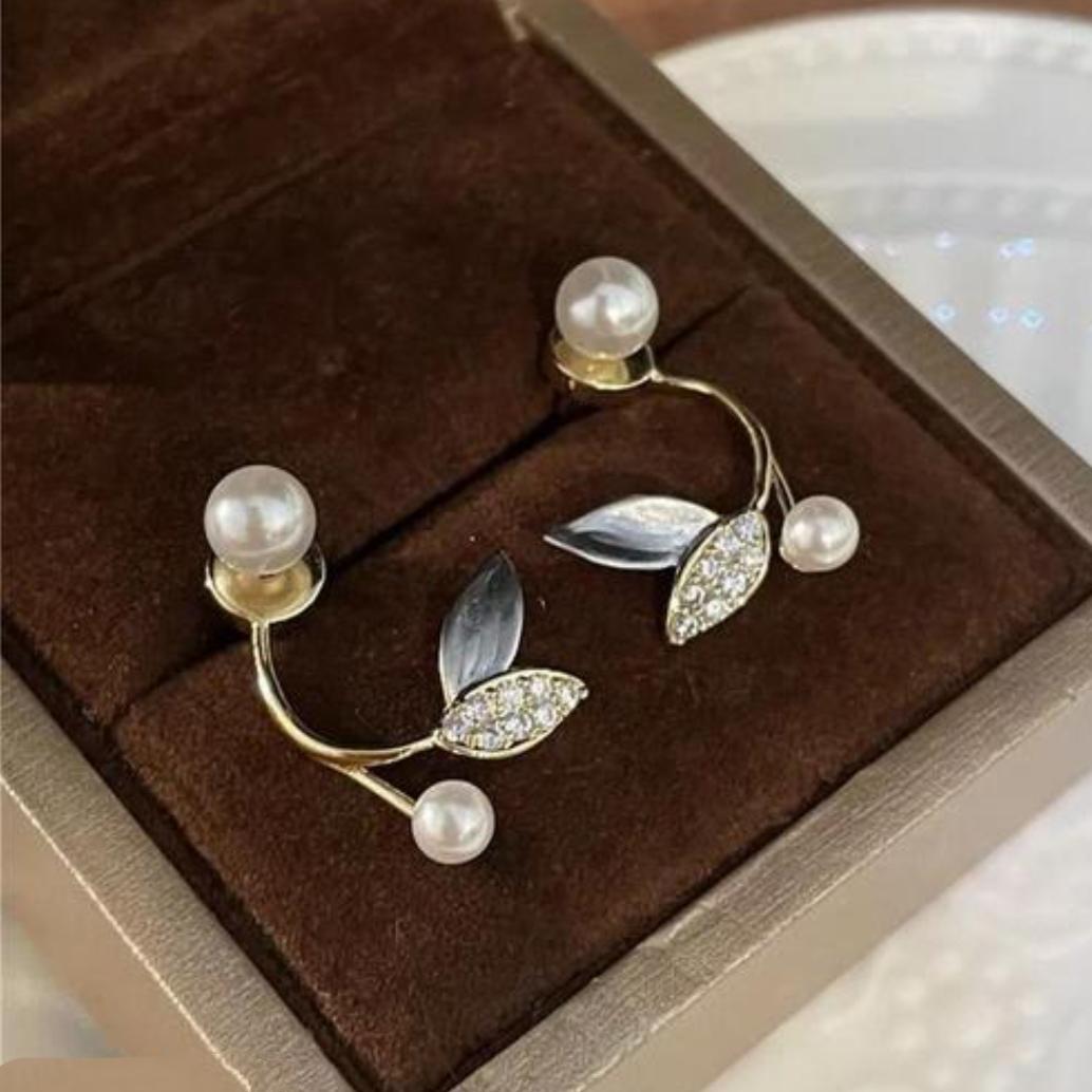 Pearl Petal Glow Earrings