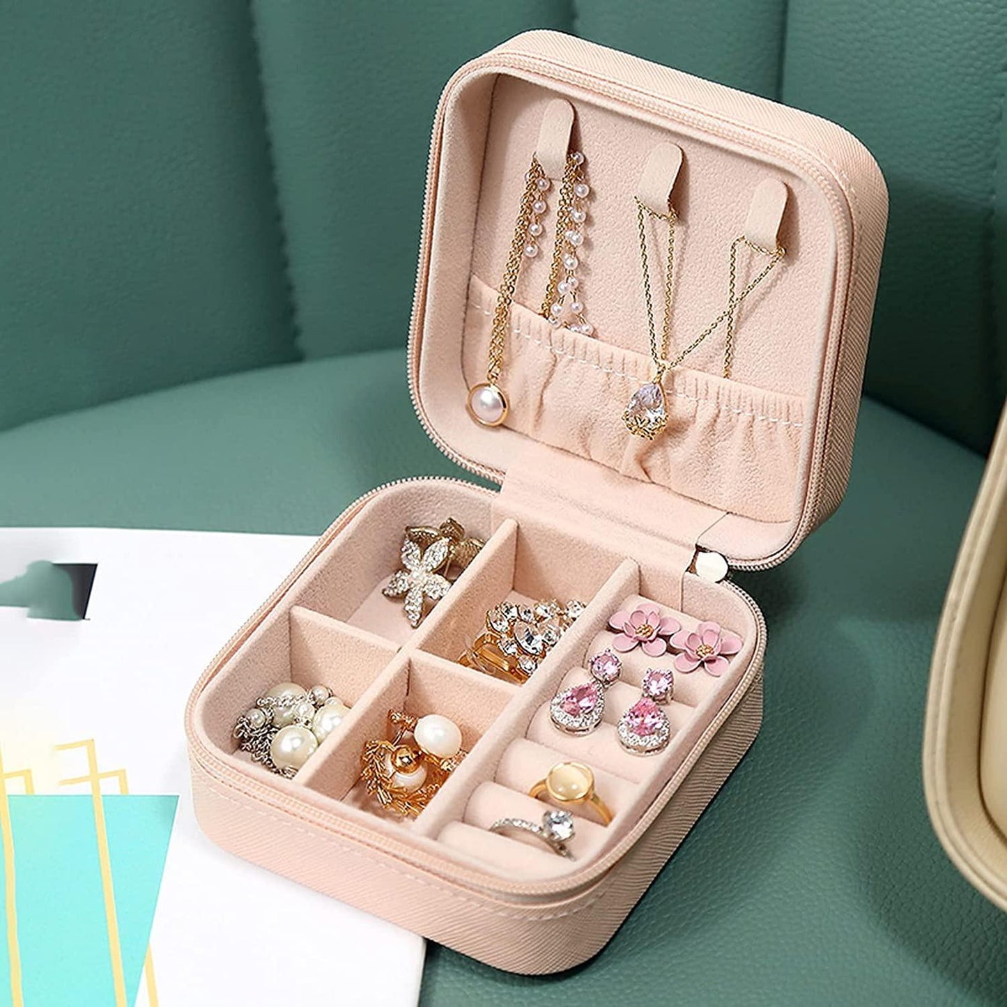 JewelJoy Portable Jewelry Organizer