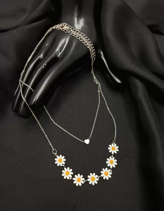 Daisy Hearts Necklace